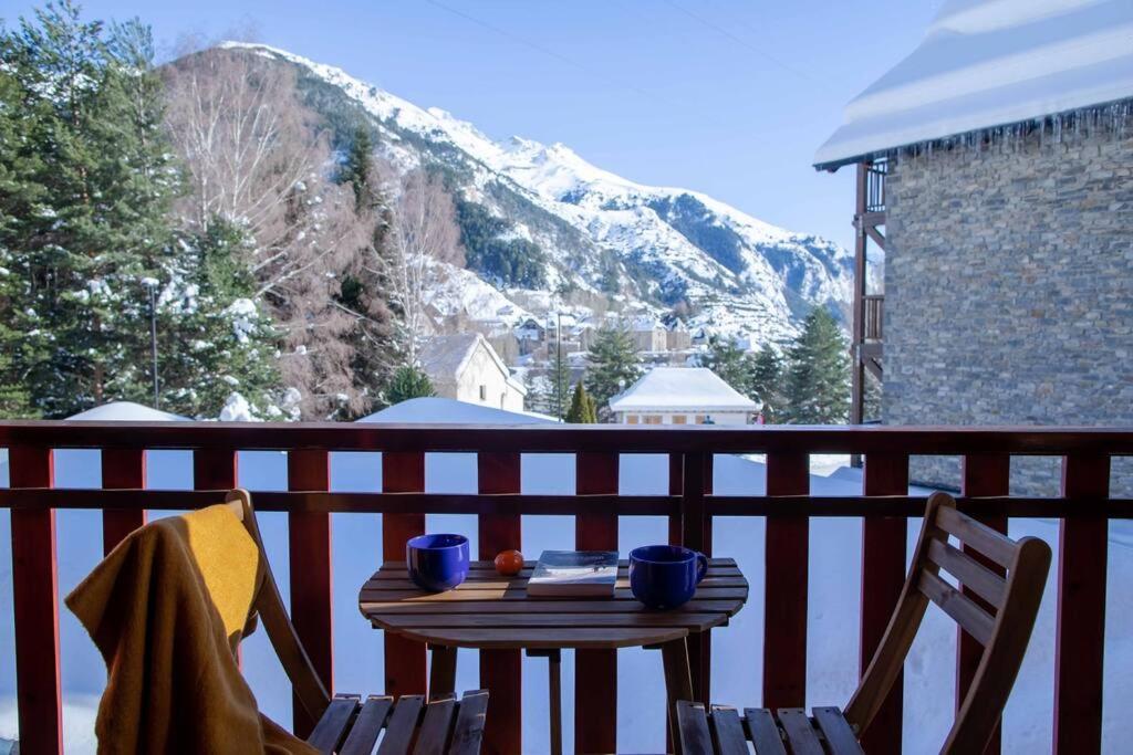 Tebarray ☆ Increibles Vistas, Terraza Y Garaje - Pirineos360 Apartment Sallent De Gallego Ngoại thất bức ảnh